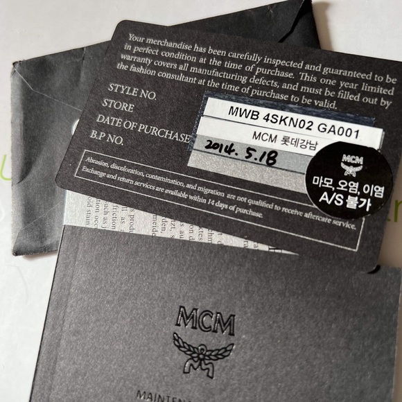 MCM studs bag - Picture 5 of 10